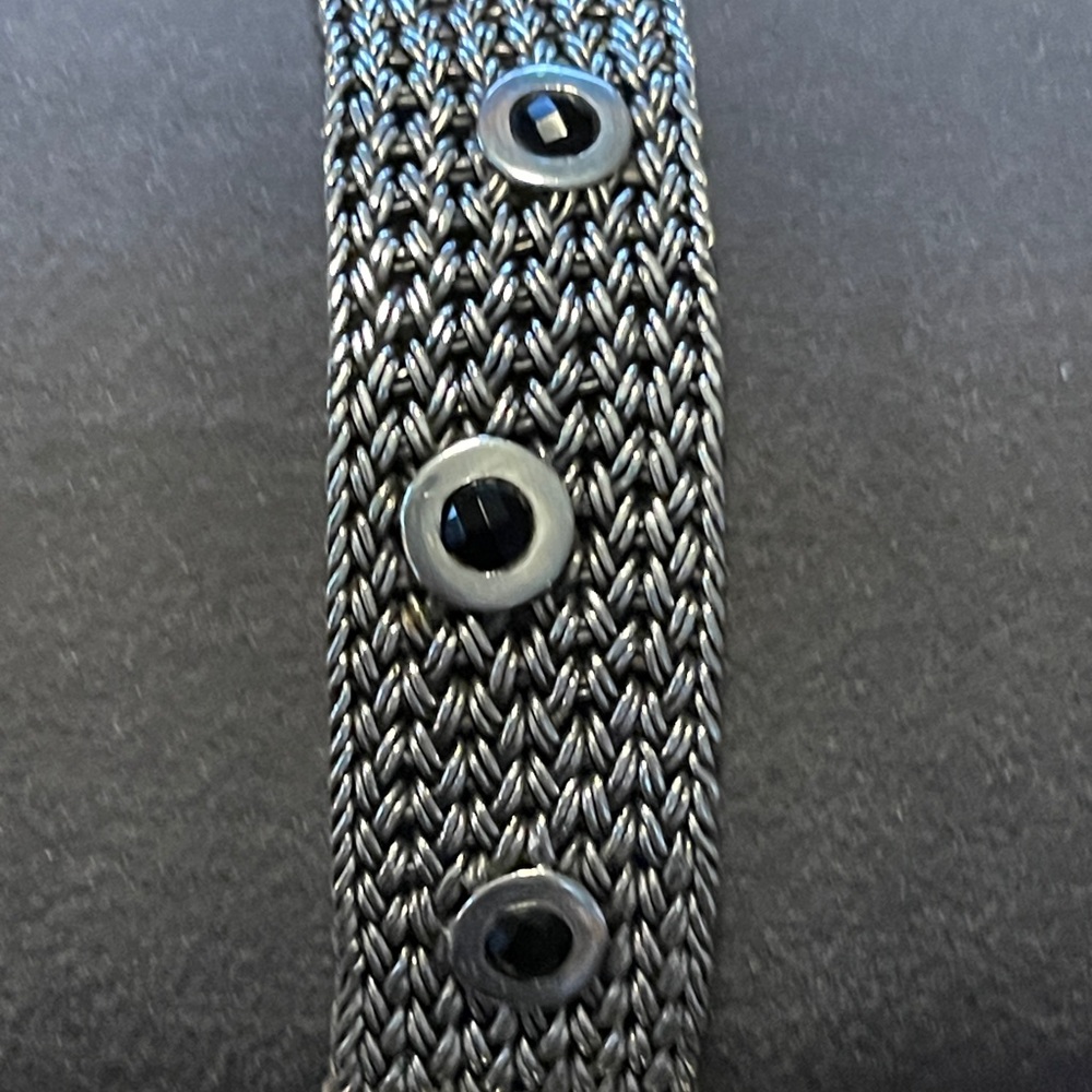 Beautiful sterling silver 925 bracelet with black stones